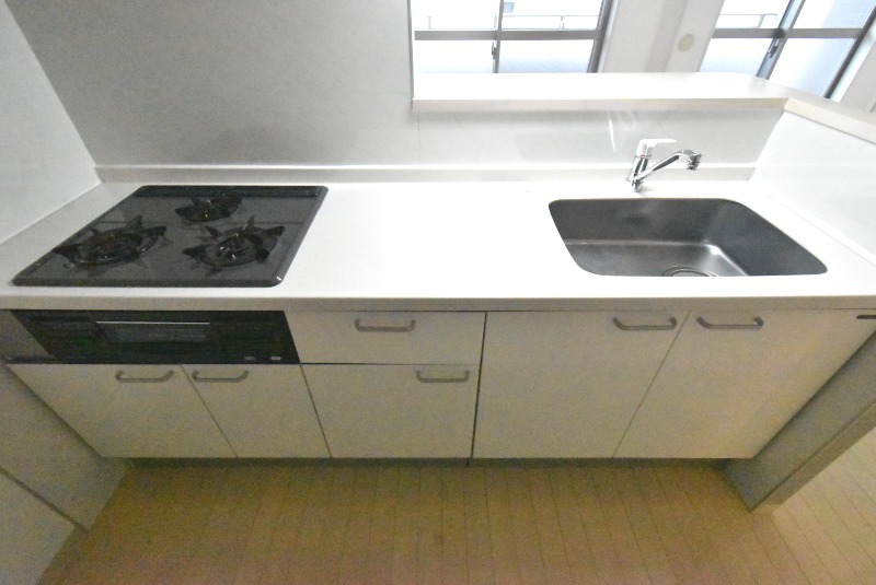 ��ʌ�����s������S���ڂ̃}���V�����̃L�b�`��