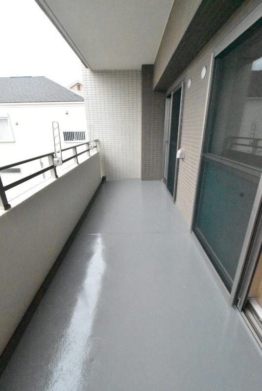 ��ʌ�����s������S���ڂ̃}���V�����̃o���R�j�[