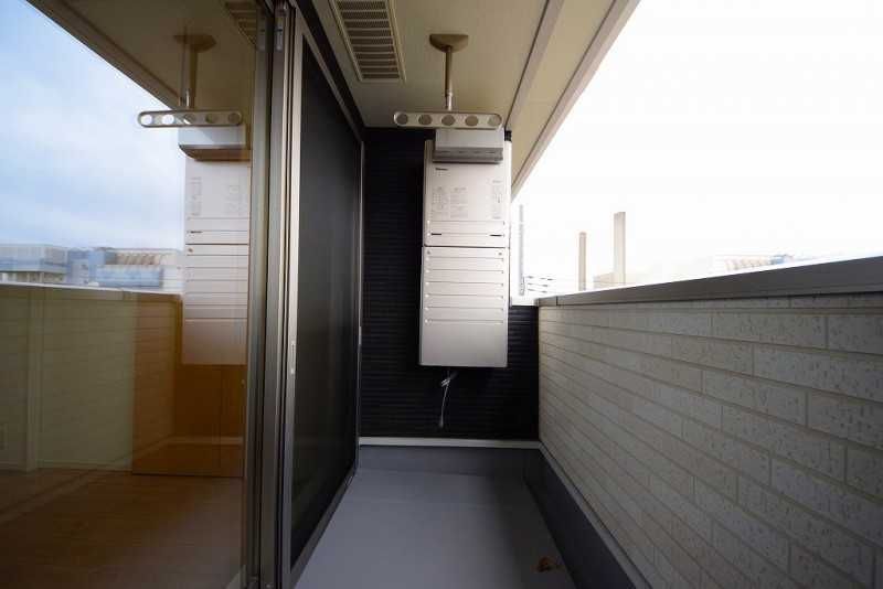 ��ʌ�����s�厚�����q�V�c�̃A�p�[�g�̃o���R�j�[