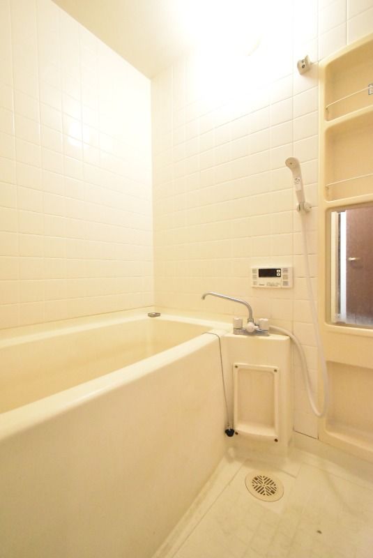 ��ʌ�����s�k����Q���ڂ̃}���V�����̃o�X