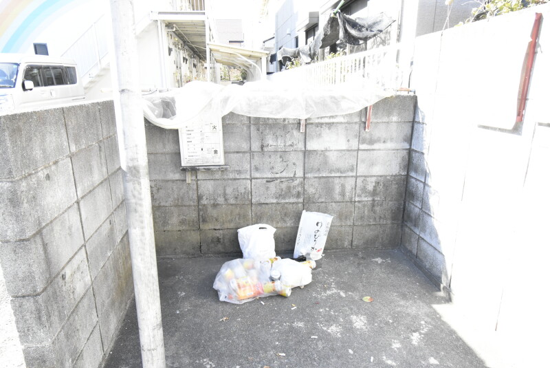 ��ʌ��������܎s�k�擌�听���P���ڂ̃A�p�[�g�̒n�}