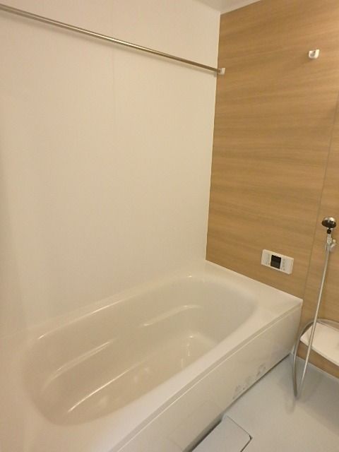 ��ʌ��������܎s�Y�a��̉ƂS���ڂ̃A�p�[�g�̃o�X