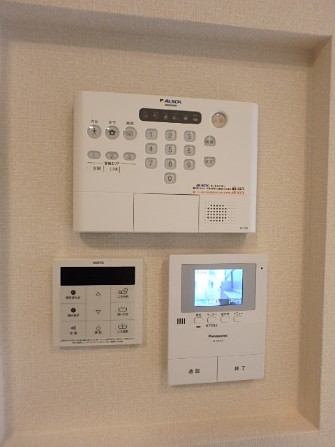 ��ʌ��������܎s�Y�a��̉ƂS���ڂ̃A�p�[�g�̂��̑�