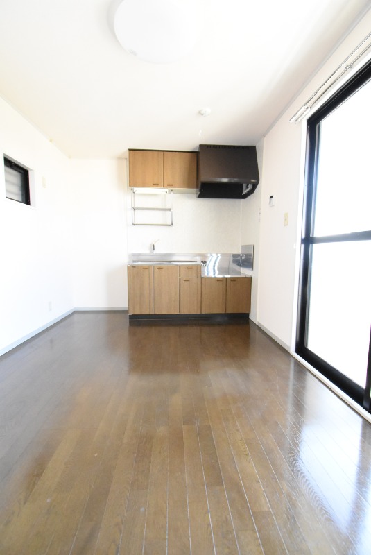 ��ʌ��������܎s�Y�a���؍�T���ڂ̃A�p�[�g�̋��ԁE���r���O