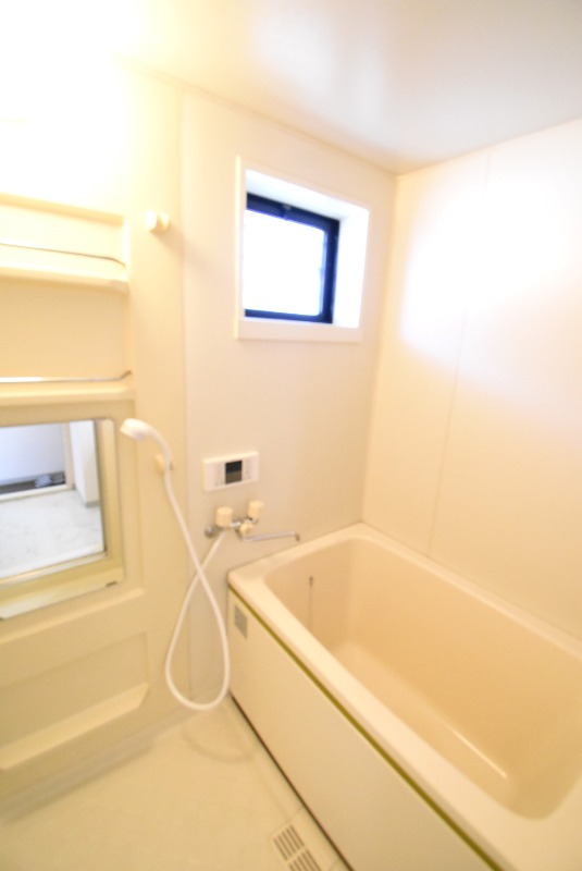 ��ʌ��������܎s�Y�a���؍�T���ڂ̃A�p�[�g�̃o�X