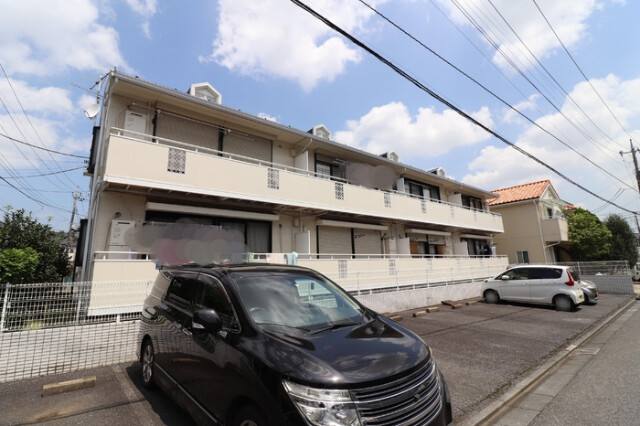 ��ʌ��������܎s�΋�n��P���ڂ̃A�p�[�g�̒��ԏ�