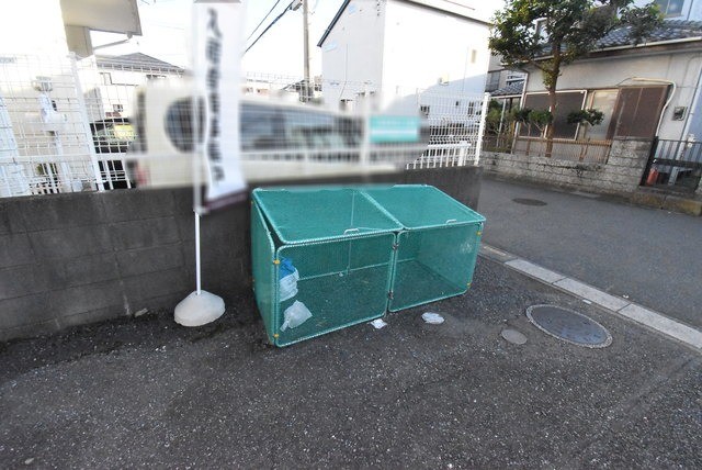 ��ʌ�����s�˒˓��Q���ڂ̃A�p�[�g�̂��̑�