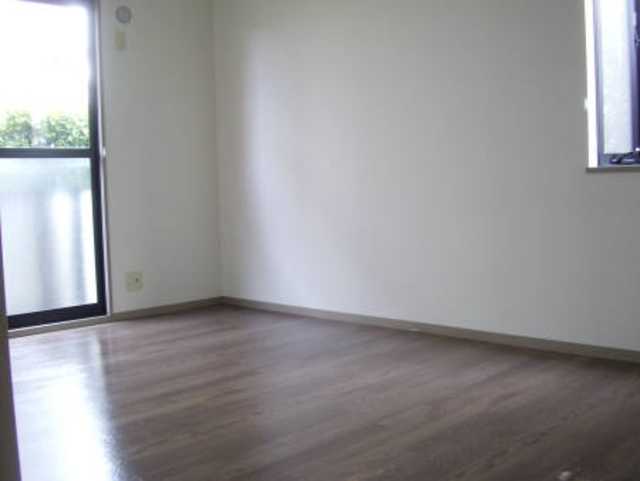 ��ʌ��������܎s�΋�n��P���ڂ̃A�p�[�g�̋��ԁE���r���O