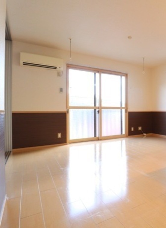 ��ʌ��������܎s�΋擌�Y�a�S���ڂ̃A�p�[�g�̋��ԁE���r���O