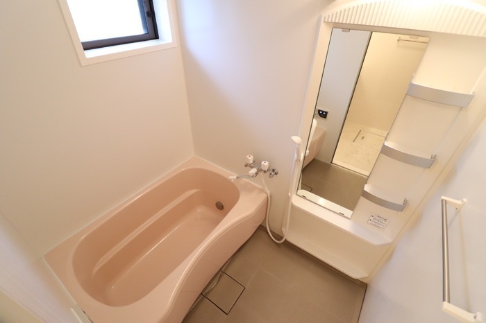 ��ʌ��������܎s�΋擌�Y�a�S���ڂ̃A�p�[�g�̃o�X