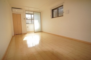 ��ʌ�����s�씵���J�T���ڂ̃}���V�����̋��ԁE���r���O