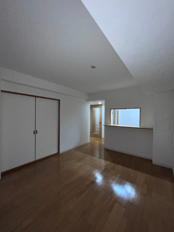 ��ʌ�����s�厚���s�̃}���V�����̋��ԁE���r���O