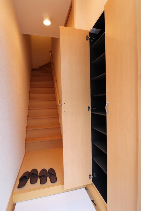 ��ʌ��������܎s�΋擌�Y�a�S���ڂ̃A�p�[�g�̌���