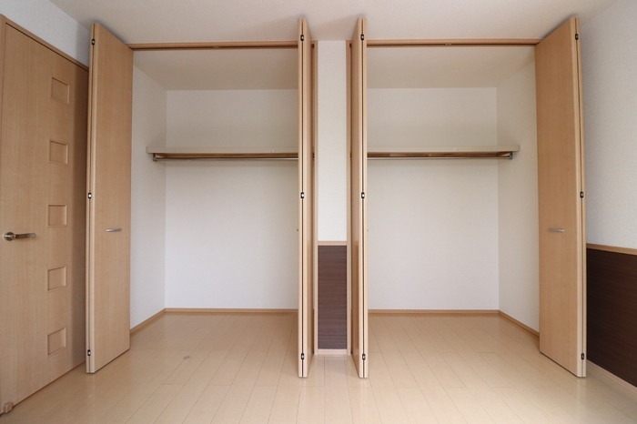 ��ʌ��������܎s�΋擌�Y�a�S���ڂ̃A�p�[�g�̎��[