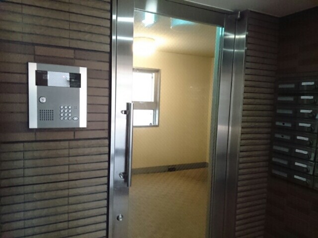 ��ʌ�����s�씵���J�T���ڂ̃}���V�����̃G���g�����X