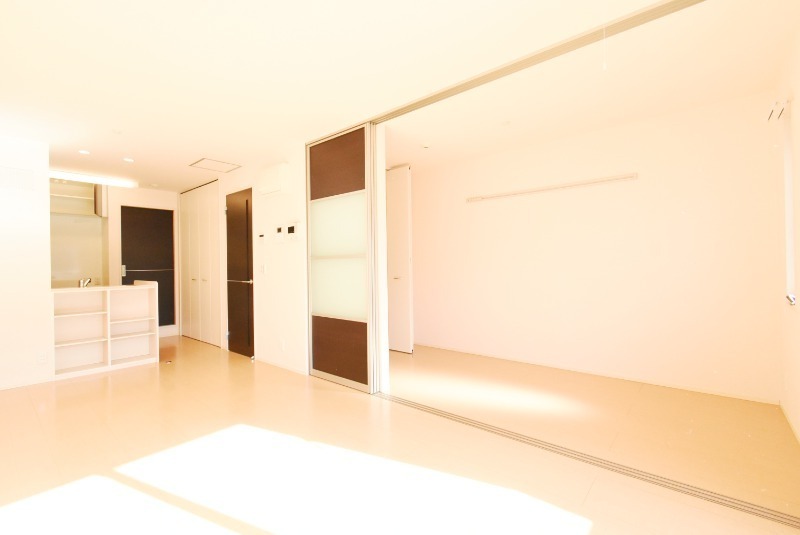 ��ʌ��������܎s�����擌��{�V���ڂ̃A�p�[�g�̋��ԁE���r���O