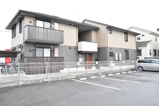 ��ʌ��z�J�s���C�N�^�E���P���ڂ̃A�p�[�g�̌����O��