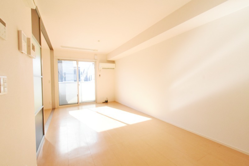 ��ʌ��������܎s�����擌��{�V���ڂ̃A�p�[�g�̂��̑������E�X�y�[�X