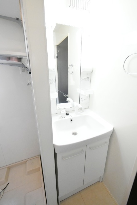 ��ʌ��������܎s�����擌��{�V���ڂ̃A�p�[�g�̐��ʏ�