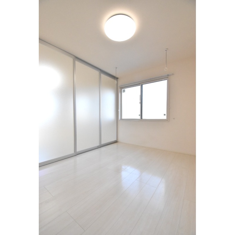 ��ʌ��z�J�s���C�N�^�E���P���ڂ̃A�p�[�g�̂��̑������E�X�y�[�X