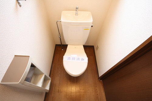 ��ʌ��������܎s������厚�쒆��̃e���X�n�E�X�̃g�C��