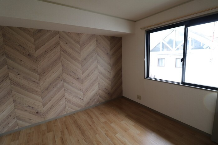 ��ʌ��������܎s�΋�n��Q���ڂ̃A�p�[�g�̂��̑������E�X�y�[�X