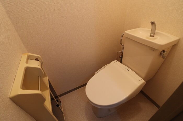 ��ʌ��������܎s�΋�n��Q���ڂ̃A�p�[�g�̃g�C��