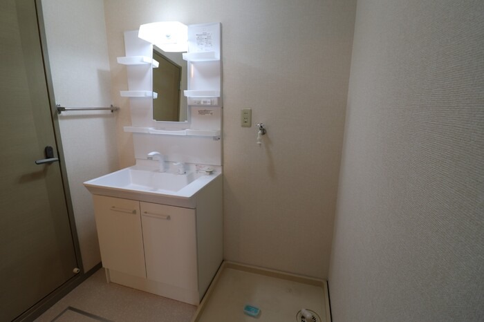 ��ʌ��������܎s�΋�n��Q���ڂ̃A�p�[�g�̐��ʏ�