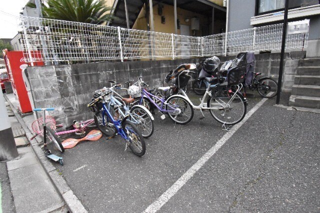 ��ʌ��������܎s�΋擌�Y�a�W���ڂ̃A�p�[�g�̂��̑�