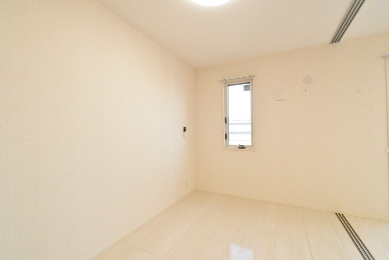 ��ʌ��z�J�s�������T���ڂ̃A�p�[�g�̂��̑������E�X�y�[�X