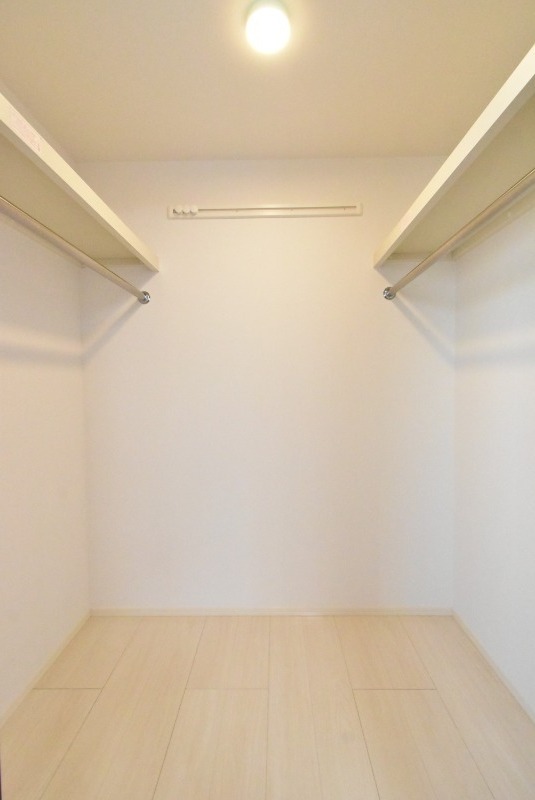 ��ʌ��z�J�s�������T���ڂ̃A�p�[�g�̎��[