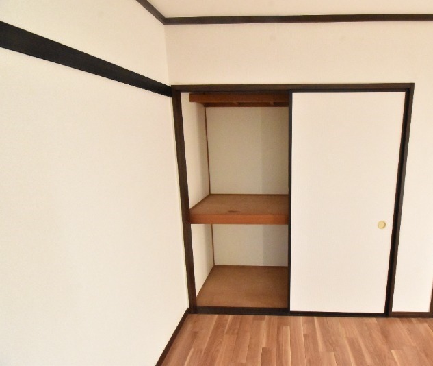 ��ʌ��������܎s�k��g�쒬�Q���ڂ̃A�p�[�g�̎��[