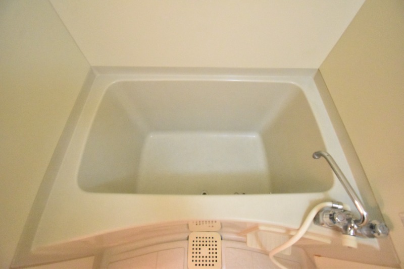 ��ʌ��������܎s�k��y�C���Q���ڂ̃A�p�[�g�̃o�X