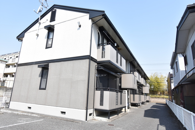 ��ʌ��������܎s�k��y�C���Q���ڂ̃A�p�[�g�̌����O��