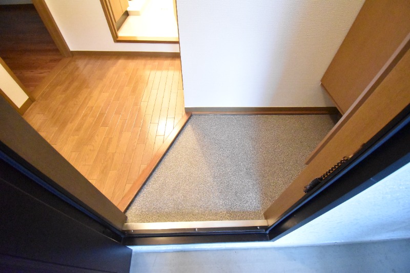 ��ʌ��������܎s�k��y�C���Q���ڂ̃A�p�[�g�̌���