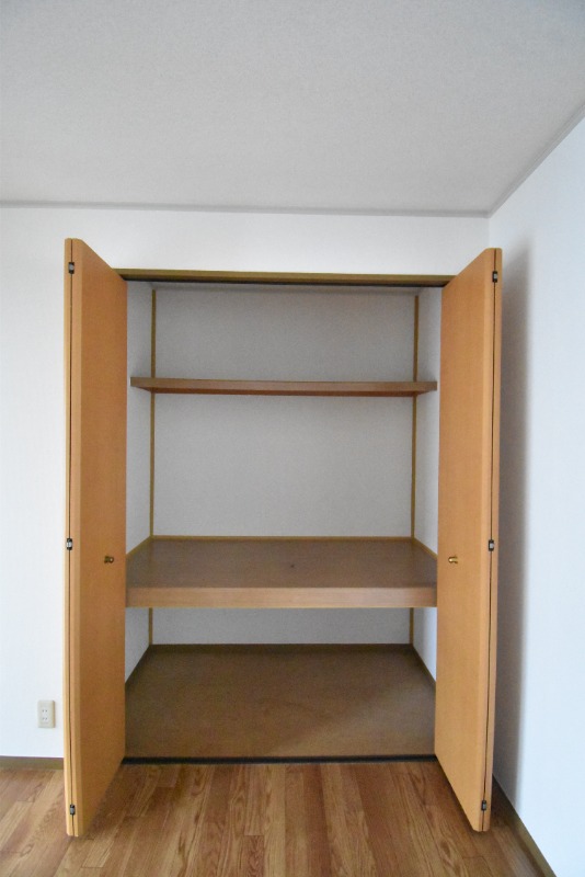 ��ʌ��������܎s�k��y�C���Q���ڂ̃A�p�[�g�̎��[