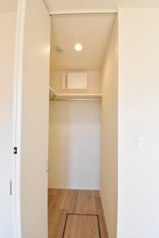 ��ʌ��������܎s�΋�厚���̃}���V�����̎��[