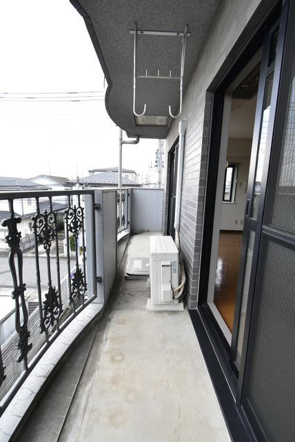 ��ʌ��������܎s�k��A�|���P���ڂ̃}���V�����̃o���R�j�[