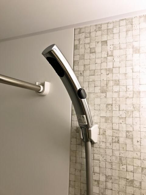 ��ʌ��������܎s�΋�����Q���ڂ̃A�p�[�g�̃o�X