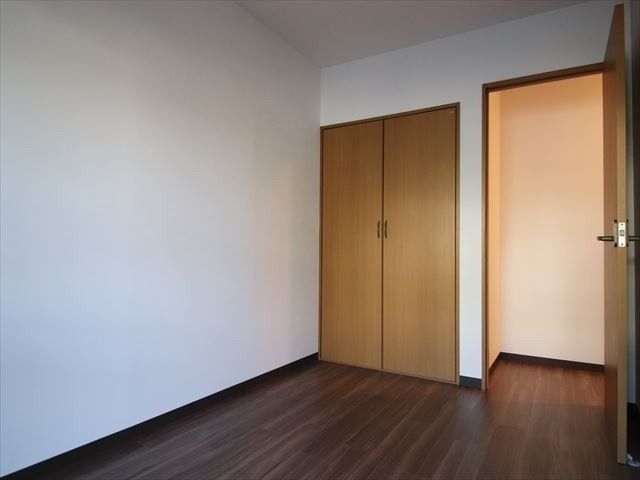 ��ʌ�����s�˒˂T���ڂ̃}���V�����̐Q��