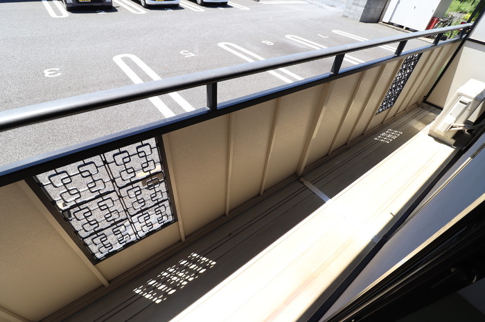 ��ʌ��������܎s����厚��v�ۗ̉Ƃ̃A�p�[�g�̃o���R�j�[