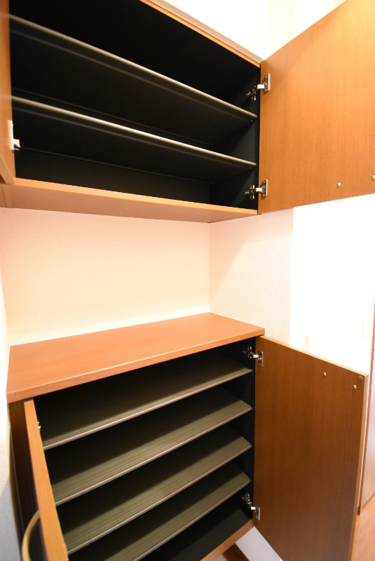 ��ʌ��������܎s����厚�w��̕ʏ��̃A�p�[�g�̎��[