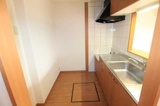 ��ʌ��z�J�s�V�z�J�Q���ڂ̃}���V�����̃L�b�`��