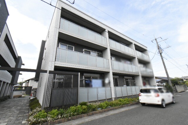 ��ʌ��������܎s�k��{�����̃}���V�����̌����O��