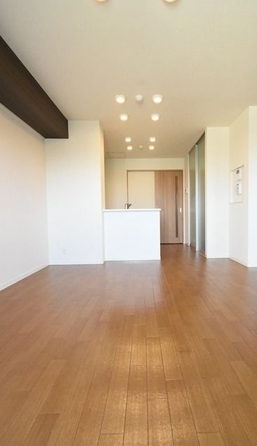 ��ʌ��������܎s�k��{�����̃}���V�����̋��ԁE���r���O