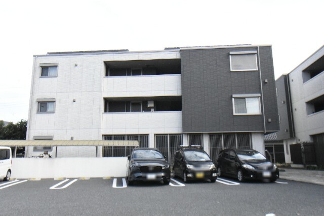 ��ʌ��������܎s�k��{�����̃}���V�����̌����O��