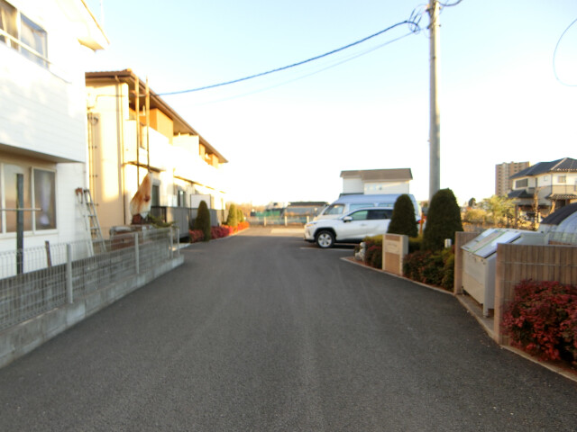 ��ʌ��������܎s������厚���[��̃A�p�[�g�̒��ԏ�