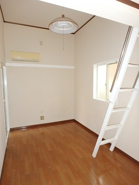 ��ʌ��������܎s�����扺�����S���ڂ̃A�p�[�g�̋��ԁE���r���O