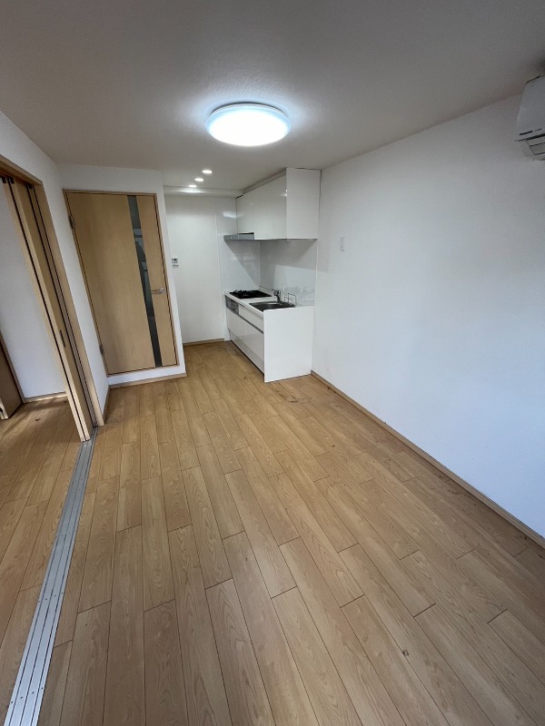 ��ʌ��������܎s�����擌��{�S���ڂ̃}���V�����̋��ԁE���r���O