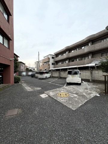 ��ʌ��������܎s�����擌��{�S���ڂ̃}���V�����̒��ԏ�